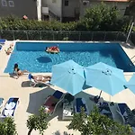 ヴィラ Bavaria Trogir *
