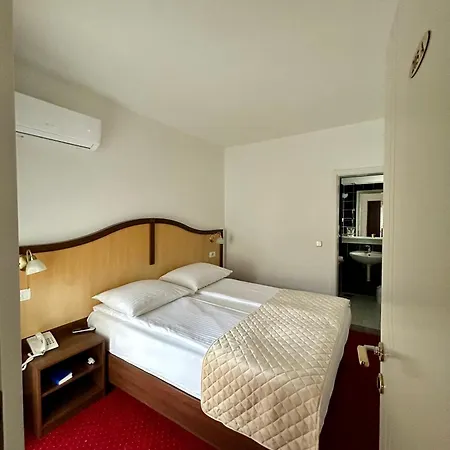 Villa Bavaria Trogir 3*