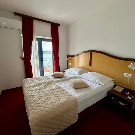 Villa Bavaria Trogir Donji Seget