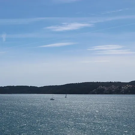Bavaria Trogir וילה דונג'י סגט