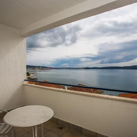 Hotel Villa Bavaria Trogir 3*