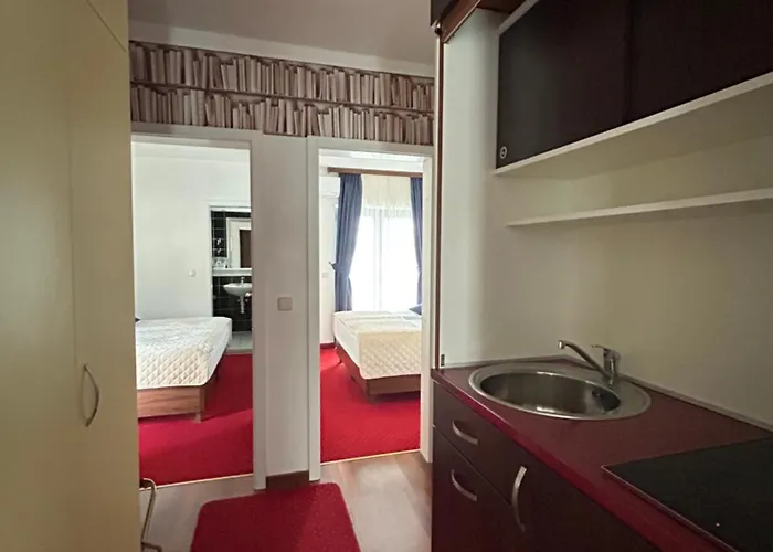 Bavaria Trogir 3* Donji Seget