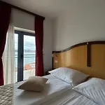 Bavaria Trogir Donji Seget