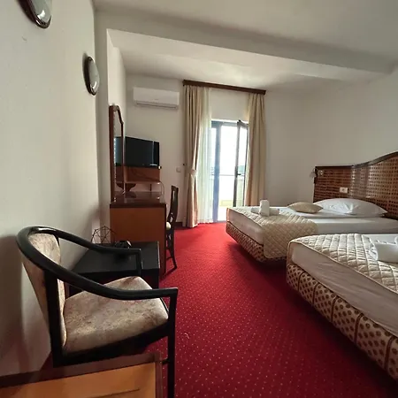 Bavaria Trogir 3* Donji Seget