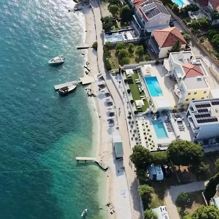 Bavaria Trogir 3*