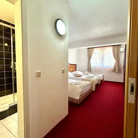 Bavaria Trogir Hotel 3*