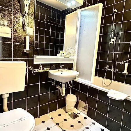 Bavaria Trogir 3*