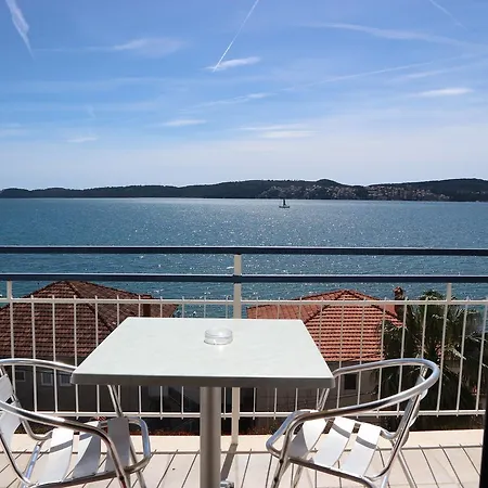 Hotel Villa Bavaria Trogir 3*