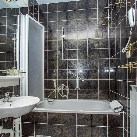 Hotel Bavaria Trogir 3*