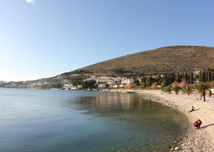Villa Bavaria Trogir Szálloda Donji Seget