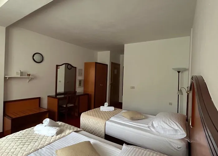 Villa Bavaria Trogir 3* Donji Seget