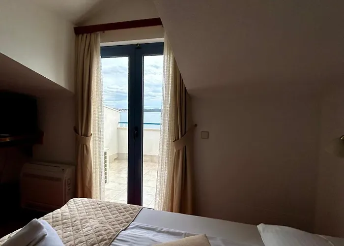 Villa Bavaria Trogir 3* Donji Seget