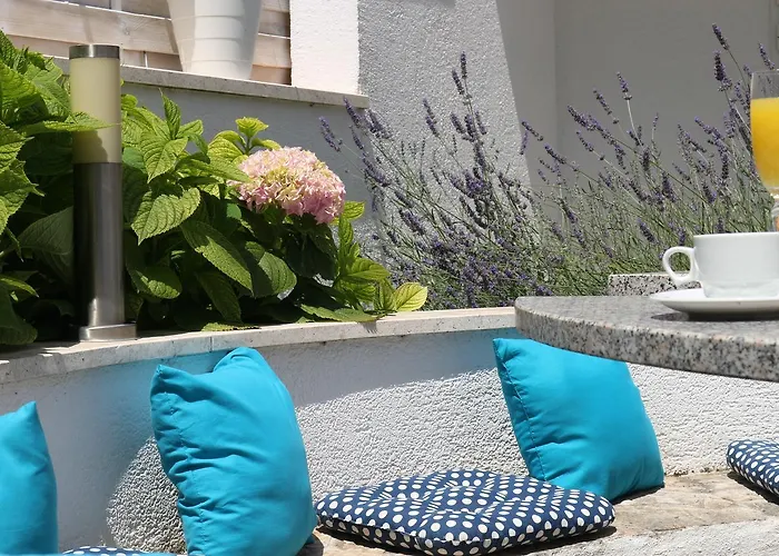 Szálloda Villa Bavaria Trogir Donji Seget